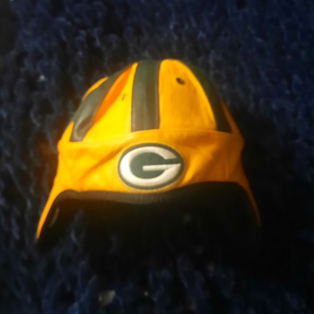 NFL Green Bay Packers Faux Leather Helmet Head